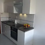 I & J Seric Apartamento *