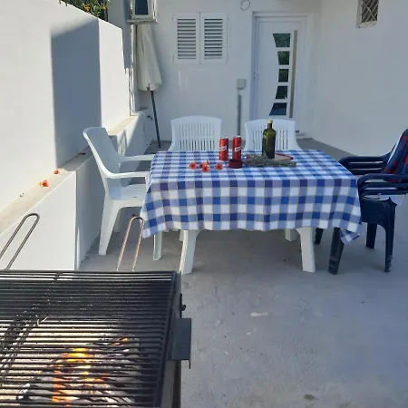 Apartment I & J Seric Seget Vranjica