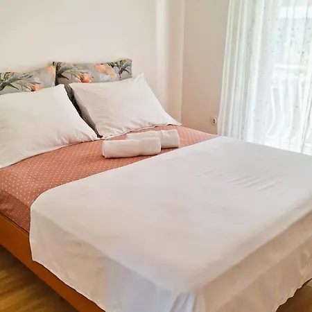I & J Seric Apartamento Seget Vranjica